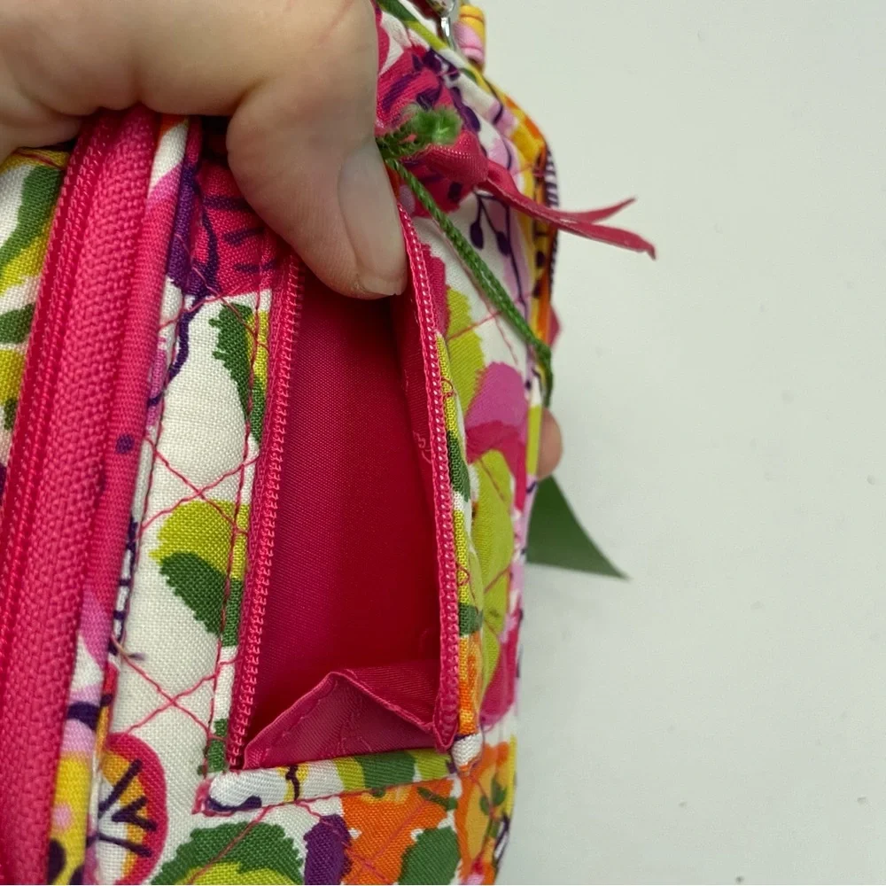 Vera Bradley Wrislet Wallet Clementine Floral ID Credit Card Cell Phone Pink
